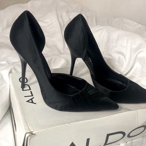 Aldo Black Fredda Shoes, 4.5 inch Heel, Size 10 with Extra Heel Tips
